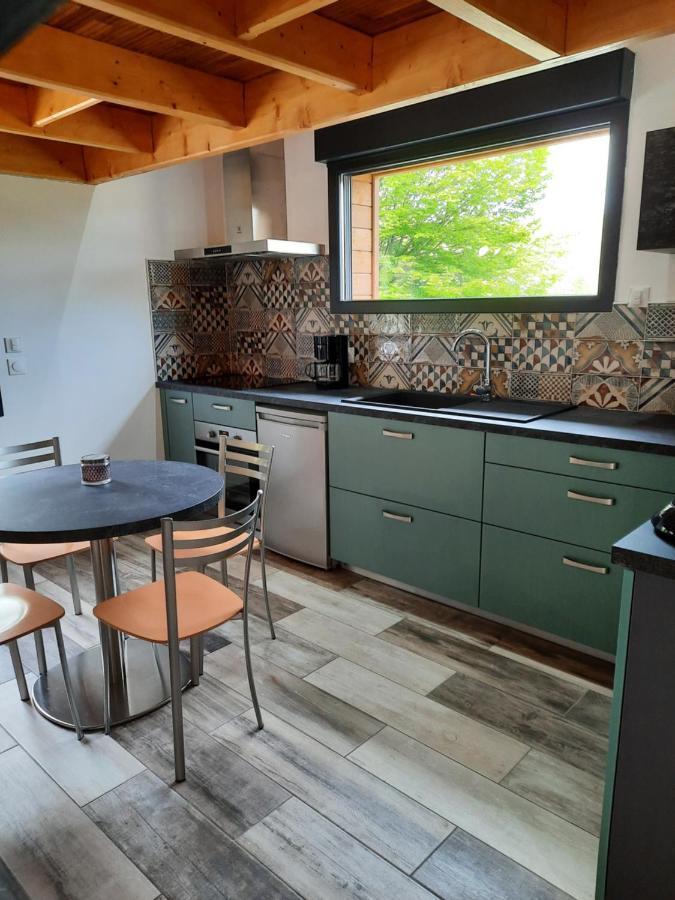Chalet A L'Oree Du Bois Avec Parking Tournavaux 外观 照片